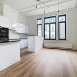 Maison de 320 m² avec 2 chambre(s) en location à Bruxelles