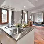 Rent 2 bedroom apartment of 65 m² in Firenze