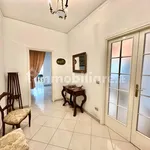 Rent 5 bedroom apartment of 140 m² in Naples