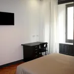 Rent 14 bedroom house in Madrid