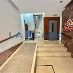 Alquilo 4 dormitorio apartamento de 110 m² en Sevilla