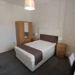 Rent 4 bedroom flat in Edinburgh  City Centre