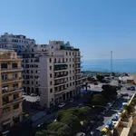 Affitto 5 camera appartamento di 183 m² in Genoa