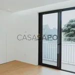 Rent 4 bedroom house of 365 m² in Porto