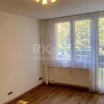 Pronajměte si 3 ložnic/e byt o rozloze 67 m² v Slaný