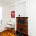 Rent 4 bedroom apartment in Paris