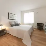 Miete 5 Schlafzimmer wohnung von 127 m² in Dusseldorf