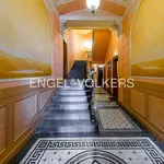 Rent 5 bedroom apartment of 165 m² in Capital City of Prague