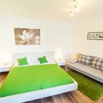 Miete 1 Schlafzimmer wohnung von 323 m² in vienna