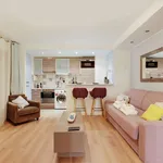 Rent 1 bedroom apartment of 22 m² in Paris