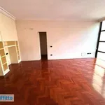 Rent 3 bedroom apartment of 110 m² in Bari