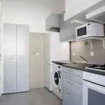 Rent 3 bedroom apartment of 61 m² in lisbon