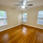 Rent 3 bedroom house in Tarrant