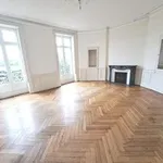 Rent 5 bedroom apartment of 169 m² in Nantes