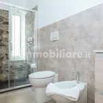 Rent 2 bedroom apartment of 70 m² in Genoa