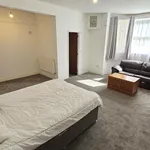 1 bedroom in a house share to rent