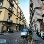 Rent 5 bedroom apartment of 85 m² in Naples