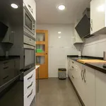 Rent a room of 90 m² in valencia