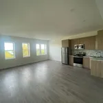 Rent 4 bedroom apartment of 650 m² in Staten Island