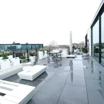 RECENT PENTHOUSE 150M² MET 2 SLP EN RUIM TERRAS VAN 80 m² NABIJ CENTRUM.