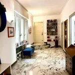 Rent 6 bedroom apartment of 210 m² in Rome