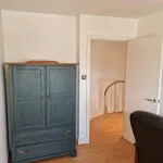 Rent 3 bedroom flat in Wales