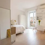 Rent 1 bedroom apartment of 30 m² in Milan