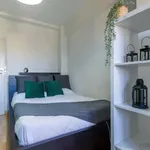 Rent a room of 160 m² in madrid