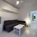 Rent 4 bedroom apartment of 75 m² in barcelona