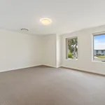 Rent 4 bedroom house in Baldivis