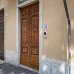 Rent 1 bedroom apartment of 70 m² in Florence