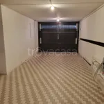 Rent 5 bedroom house of 380 m² in Basiglio