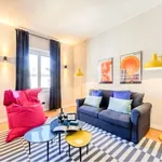 Rent 1 bedroom apartment of 65 m² in milan