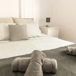 Rent 3 bedroom apartment of 120 m² in Lisbon