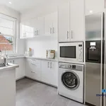 Rent 2 bedroom apartment in ST KILDA