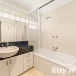 Rent 5 bedroom house in Bayswater