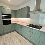 Rent 3 bedroom flat in South West England