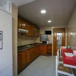 Rent a room of 100 m² in valencia