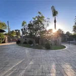 Rent 4 bedroom house of 228 m² in sherman oaks