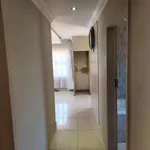 Rent 3 bedroom house of 317 m² in Soweto