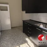 Rent 2 bedroom apartment of 93 m² in Τσούμπα