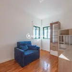 Rent 3 bedroom apartment of 93 m² in Vila Nova de Gaia