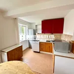 Pronajměte si 3 ložnic/e byt o rozloze 77 m² v Beroun