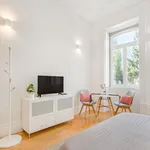 Rent 1 bedroom apartment of 40 m² in Porto