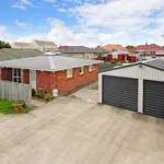 Rent 4 bedroom house in Ōtara-Papatoetoe