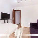 Alquilo 3 dormitorio apartamento de 11 m² en Seville