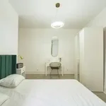 Rent a room in lisbon