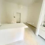 Rent 1 bedroom apartment of 31 m² in Naples