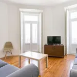 Rent 7 bedroom apartment in lisbon