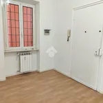 Affitto 3 camera appartamento di 110 m² in Roma